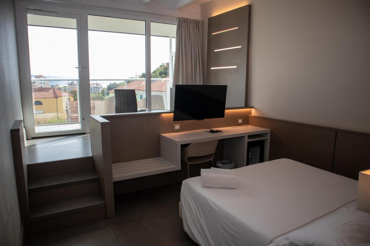 Poggio Hotel Arenzano Exterior photo